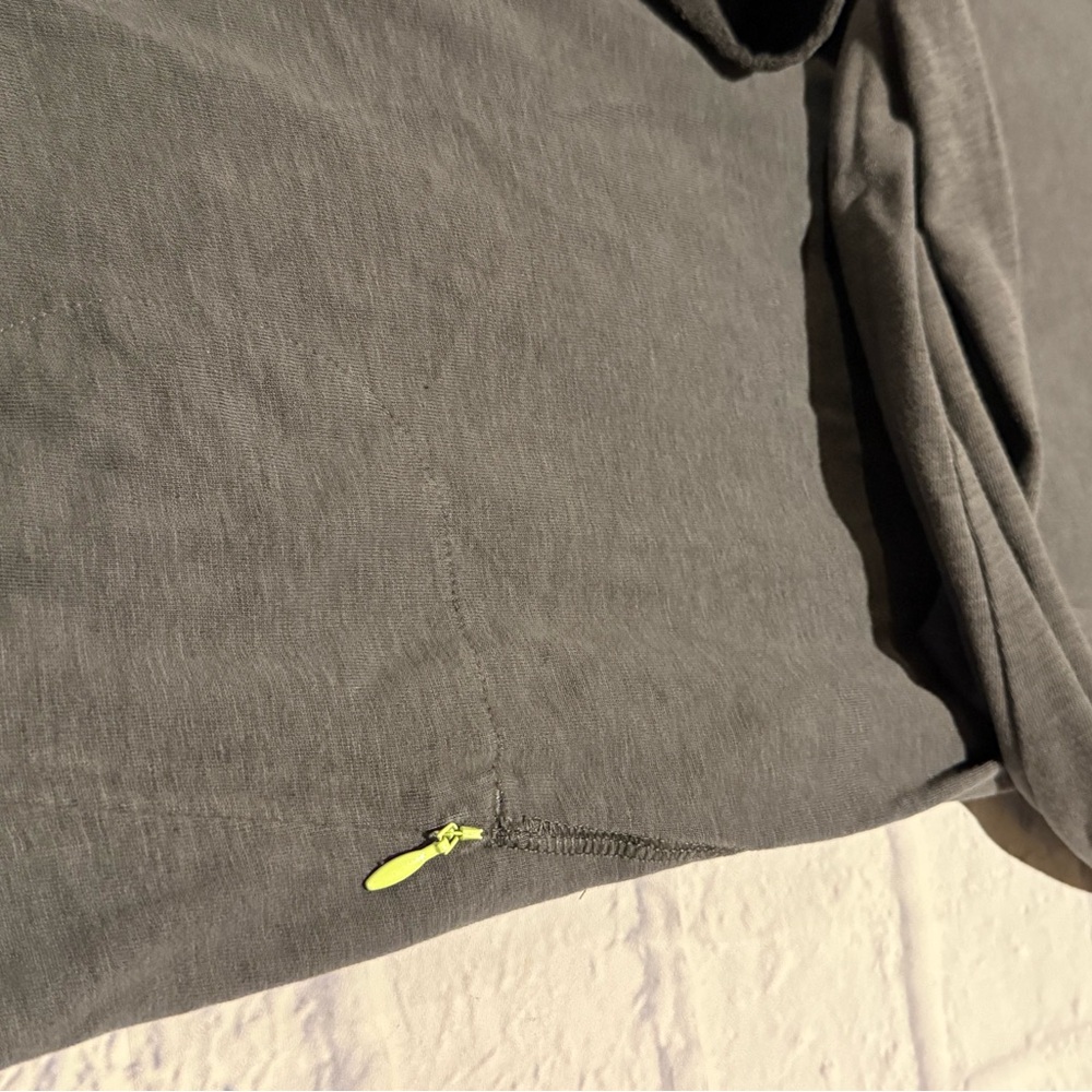 The North Face Charcoal Gray Tunic Top - Picture 4 of 6
